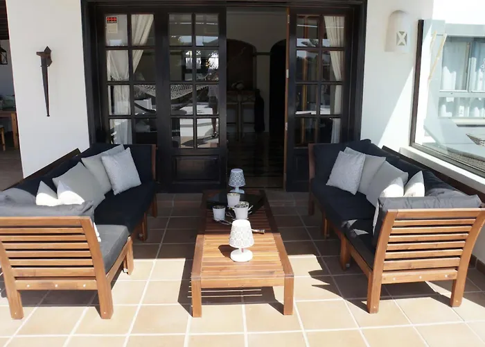 Traumvilla Mit Pool & Meerblick Villa