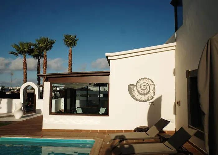 Traumvilla Mit Pool & Meerblick Villa *