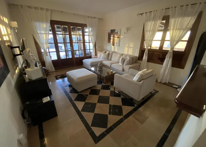 Βίλα Traumvilla Mit Pool & Meerblick Πλάγια Μπλάνκα